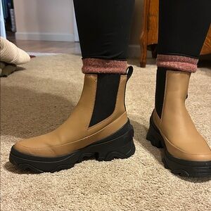 SOREL  Tan and Black Winter Boots
